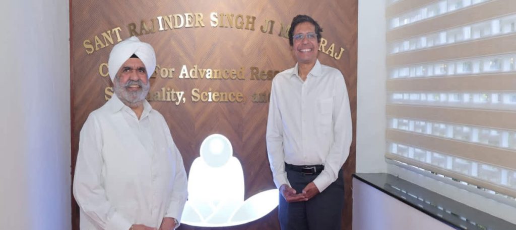 Sant Rajinder Singh ji Maharaj and Prof. V. Kamakoti, Director, IIT Madras