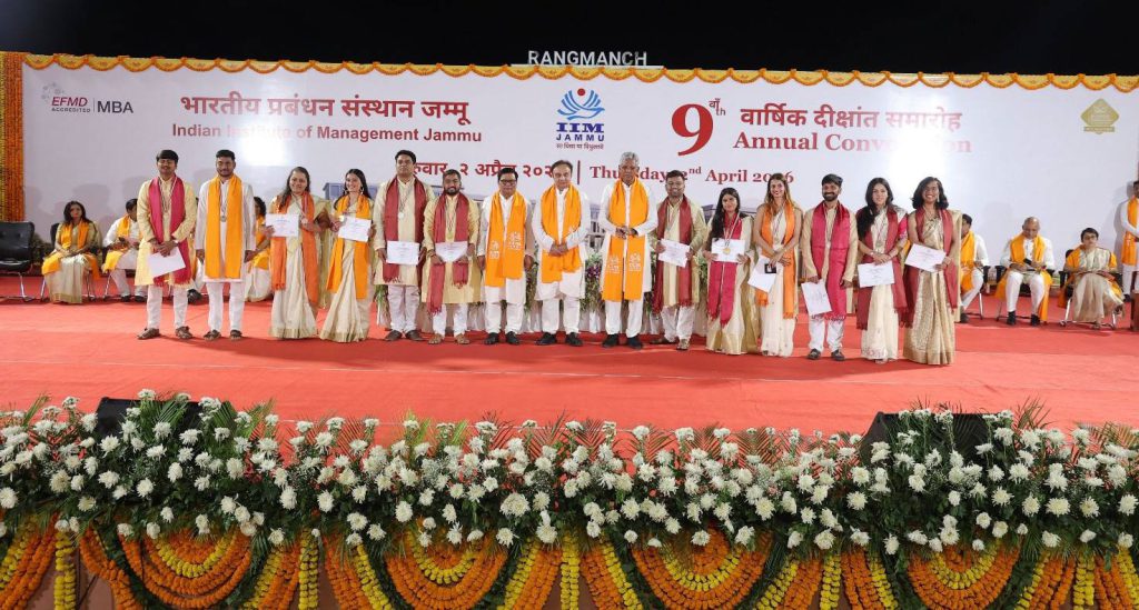 Shri Sandeep Bakhshi, Managing Director & CEO of ICICI Bank, attended as the Chief Guest