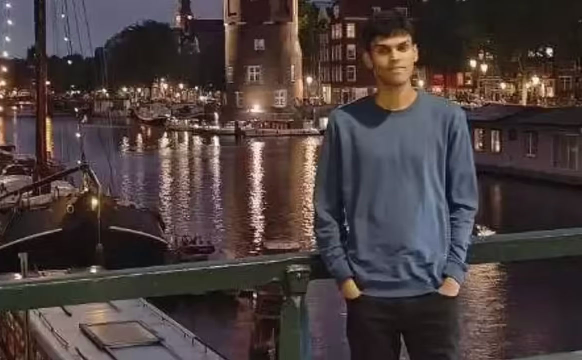Edward Nathan Varghese, has set a new benchmark at the Indian Institute of Technology, Hyderabad (IITH) by securing a record job offer of ₹2.5 crore from Optiver, Netherlands.