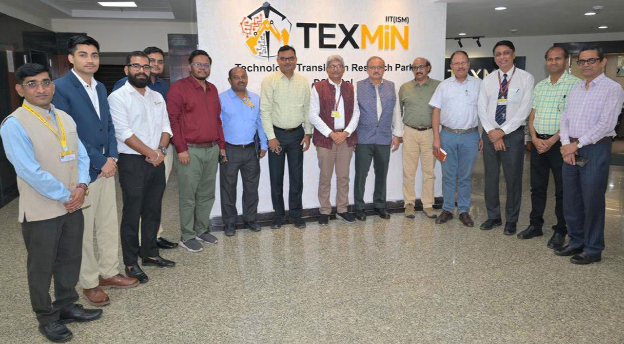 Geological Survey of India (GSI) and TEXMiN Foundation (Technology Innovation in Exploration and Mining Foundation), Indian Institute of Technology (ISM), Dhanbad signed a MoU